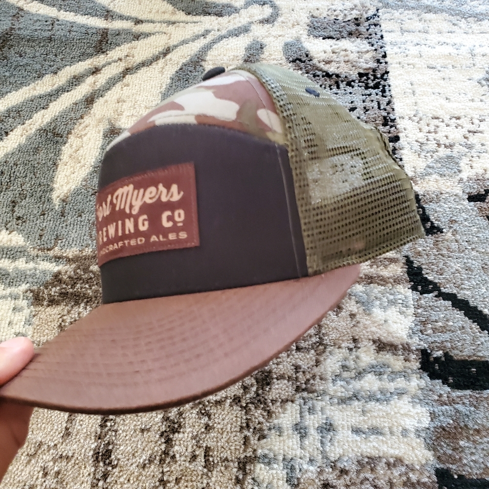 Camo hat - Picture 4 of 5